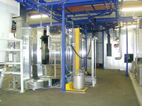 Automatik-Pulverbeschichtungsanlage f�r Fl�chenheizstrahler